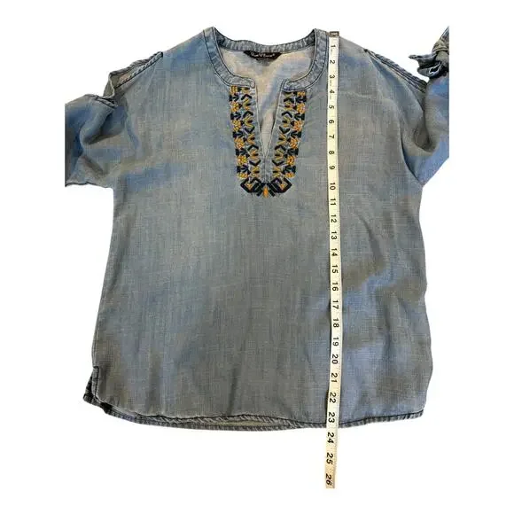 Velvet Heart Embroidered Blouse Aztec Chambray Tie Sleeve Peep ShoulderSize XS - Picture 6 of 10